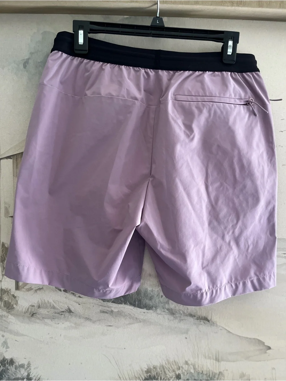 BR Men’s Light Lavender Drawstring Waist Shorts with Black Waistband